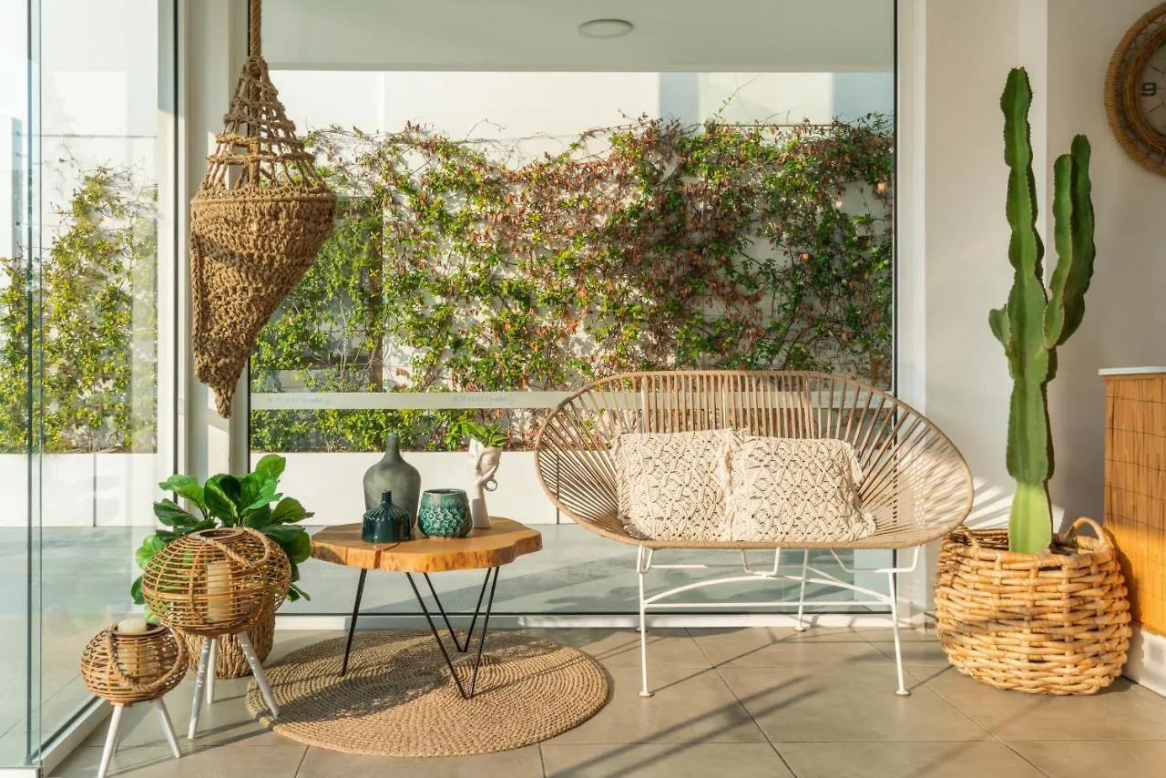 Blue Harbour Boutique Aparthotel Agia Napa