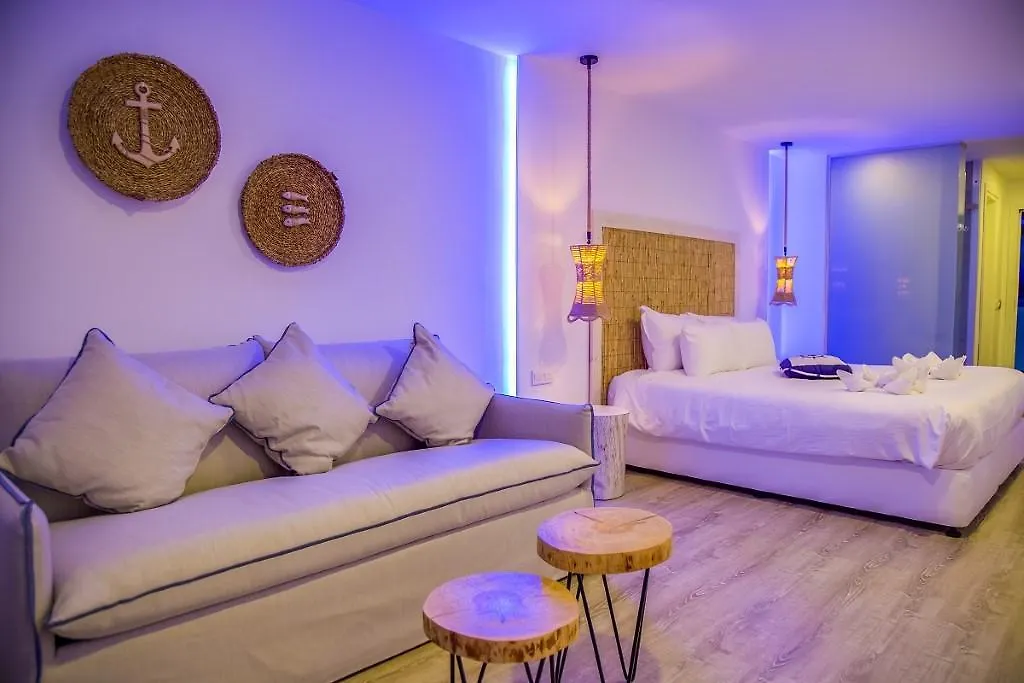 Blue Harbour Boutique Aparthotel Agia Napa