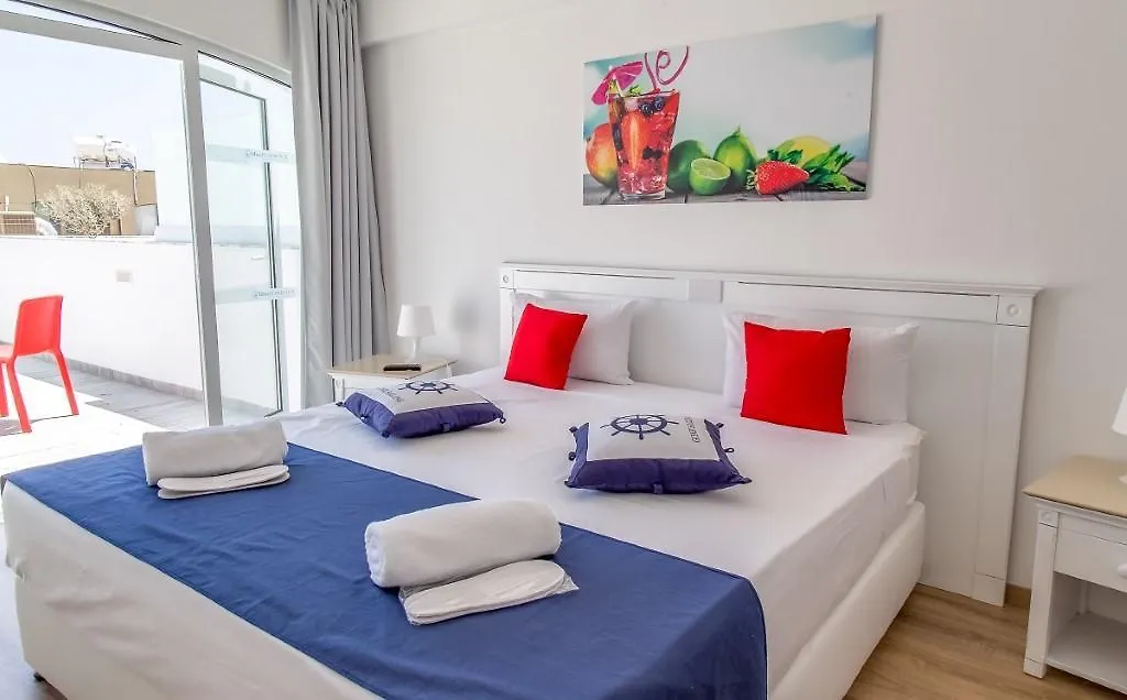 Aparthotel Blue Harbour Boutique Ayia Napa 3*,  Chipre