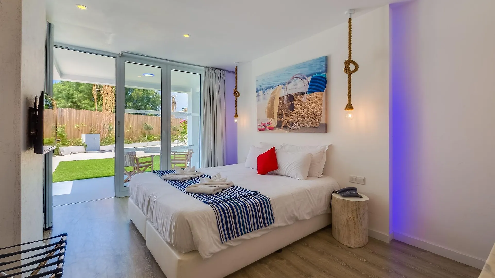 Blue Harbour Boutique Aparthotel Agia Napa