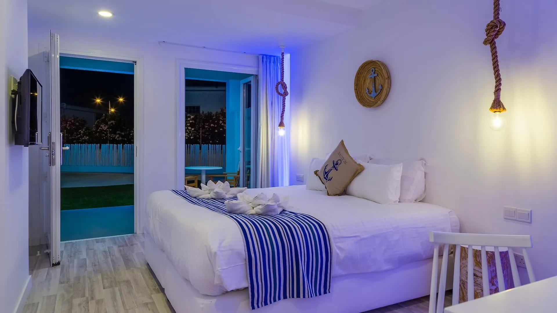 Blue Harbour Boutique Aparthotel Agia Napa
