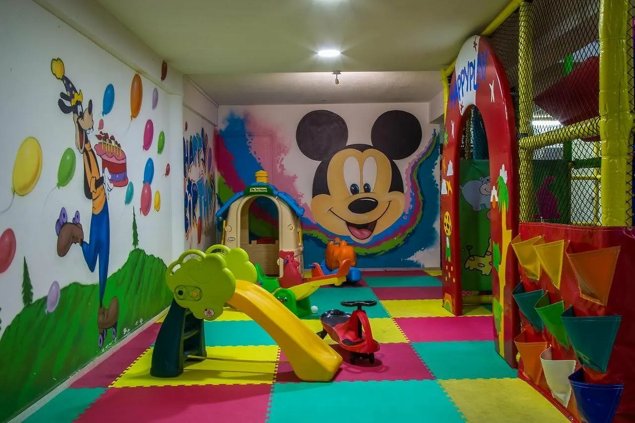 Blue Harbour Boutique Aparthotel Agia Napa
