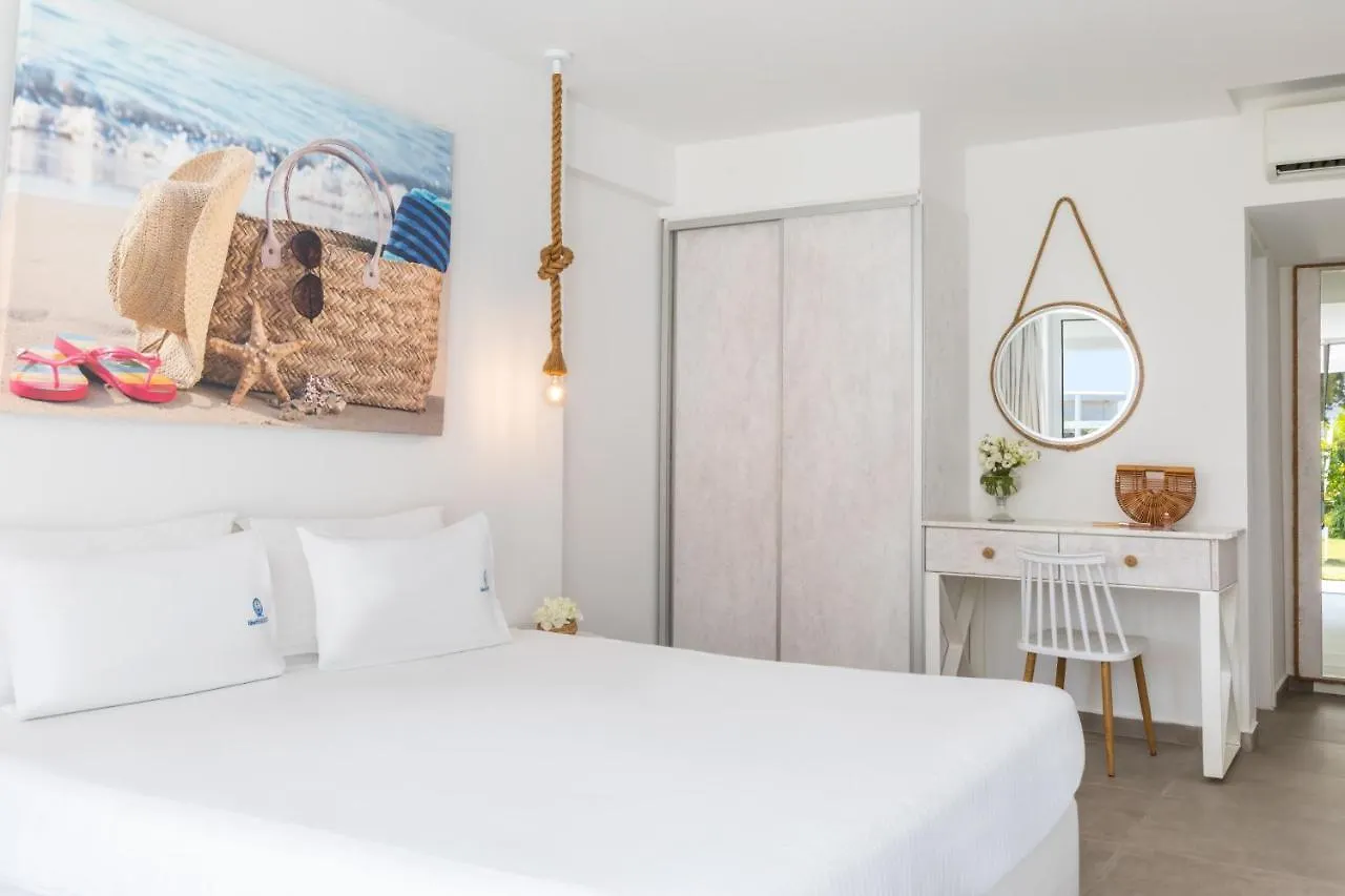 Blue Harbour Boutique Apartments Ayia Napa